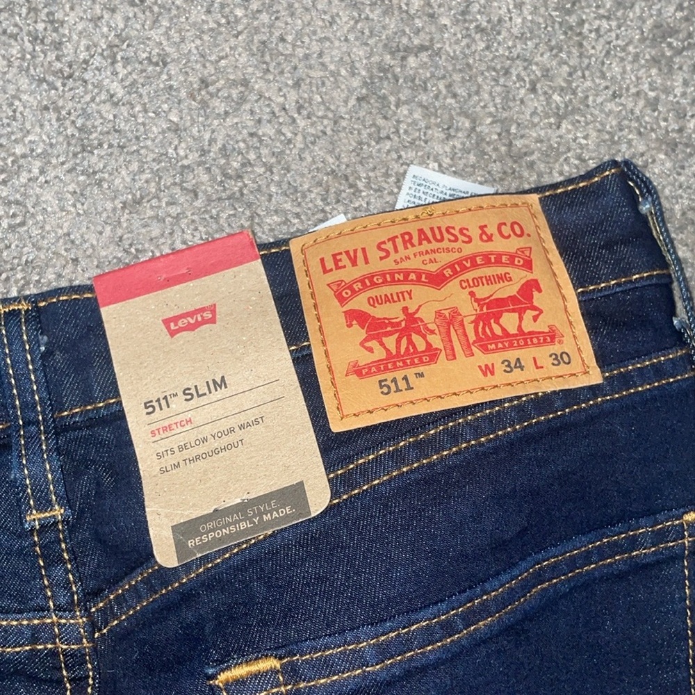 Levi’s 511 34X30 jeans (i negotiate)